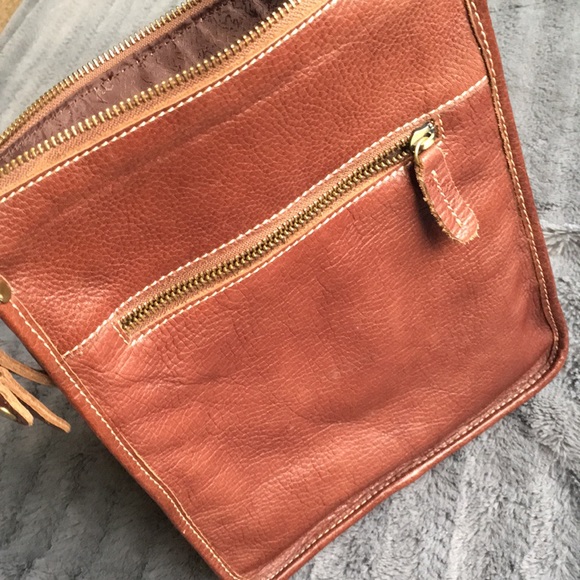 Soft grain Brown leather satchel. - Picture 9 of 13
